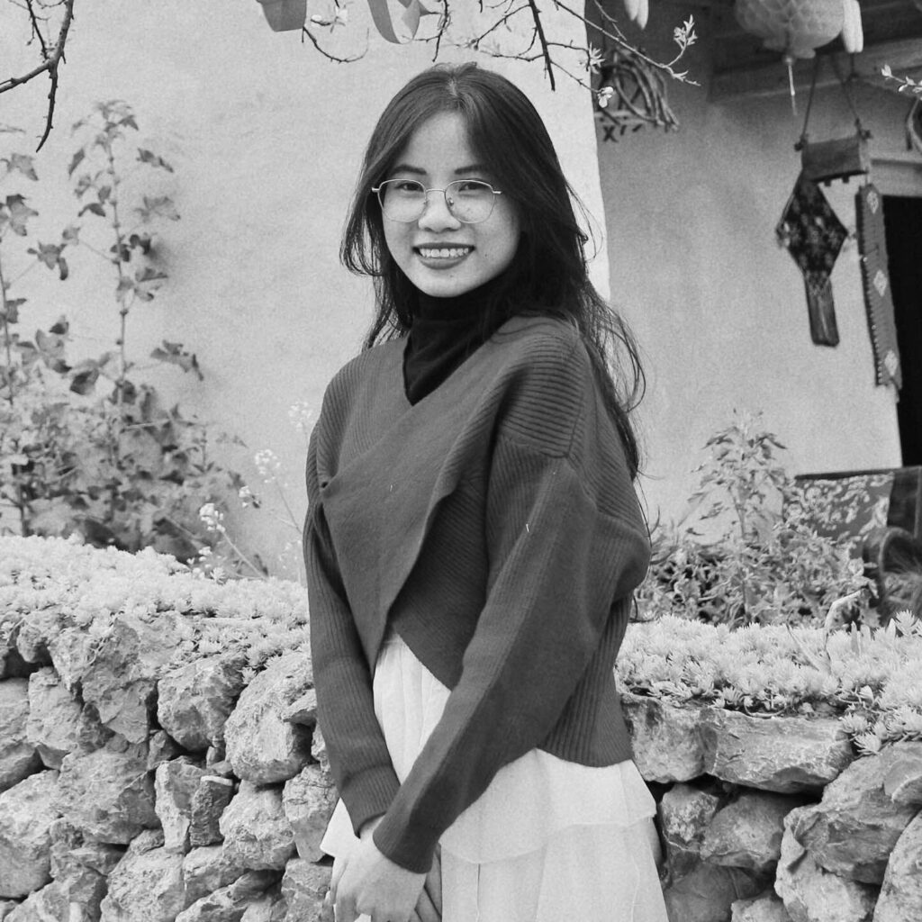QUYEN HO SR. ACCOUNT EXECUTIVE